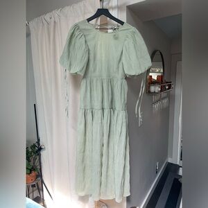 Moon River Green Flowy Midi Dress Size Small